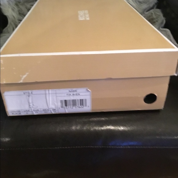 COPY - MK Black Boots Host Pick! ⭐️ - Picture 9 of 9